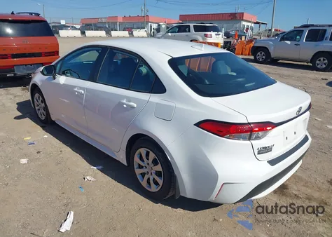 2022 Toyota Corolla Le z USA, uszkodzony, nr VIN 5YFEPMAE8NP322370